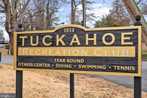 1645 Kirby Rd, Mc Lean VA  22101-3240 exterior