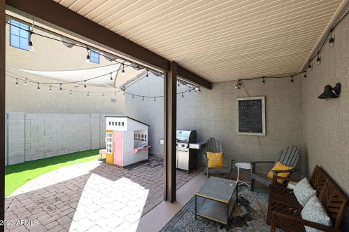 32421 23 Ave, Phoenix AZ 85015-4904 exterior