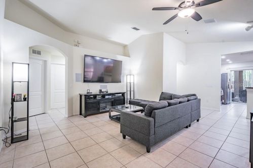 5110 17th Ave, Tampa FL 33619-2416 exterior