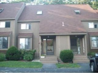 6 Templeton Ct, Merrimack, NH 03054-3460