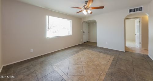 8836 28th Dr, Phoenix AZ  85051-4025 exterior