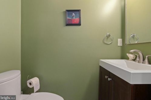 1227 20 St, Philadelphia PA 19146-4337 exterior