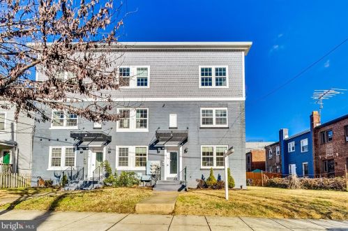 718 Jackson St, Washington, DC 20017-1620