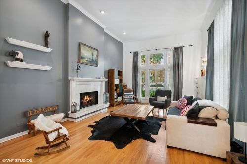 2306 Greenview Ave, Chicago IL  60614-3016 exterior