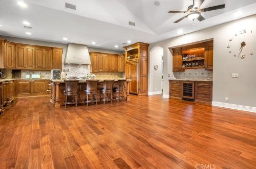 1241 Valencia Mesa Dr, Fullerton CA 92833-2220 exterior