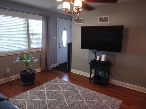 5228 Narragansett Ave, Chicago IL  60638-1343 exterior