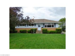7264 Hacienda Dr, Cleveland OH  44130-5234 exterior