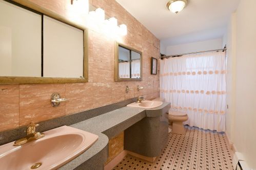 19 Goldfield St, Huntington Station NY 11747-1630 exterior