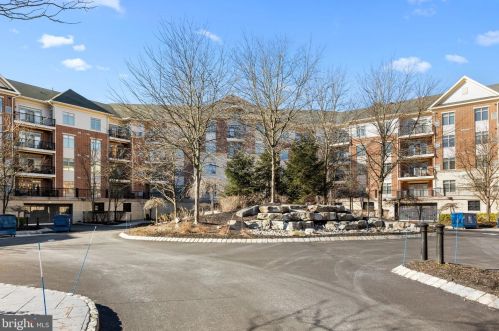 208 Carson Ter, Huntingdon Valley PA  19006-4718 exterior