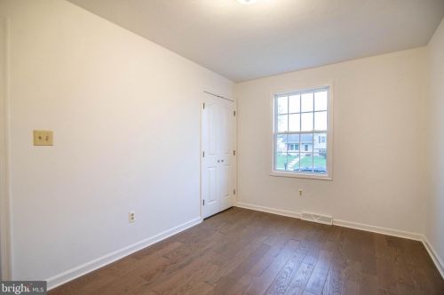 325 Columbus Ave, Littlestown PA 17340-1533 exterior