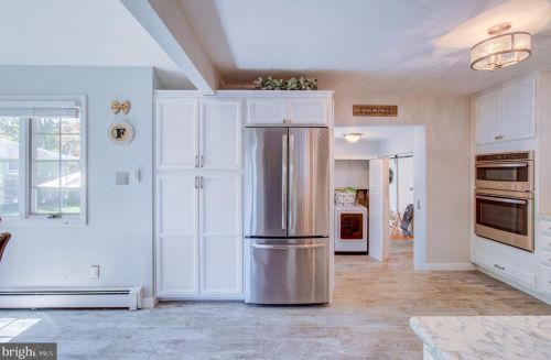 200 Applegate Dr, Trenton NJ 08690-1303 exterior