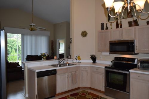 912 Paddington Ter, Lake Mary FL  32746-5313 exterior