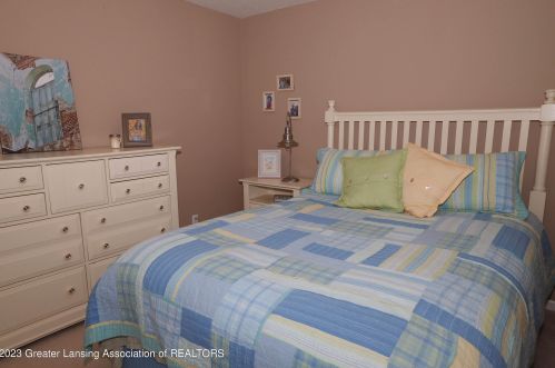 5955 Coleman Rd, East Lansing MI 48823-9763 exterior