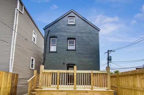 1624 Peterson Ave, Chicago IL  60660-2417 exterior