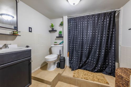 1908 May St, Chicago IL 60608-3305 exterior