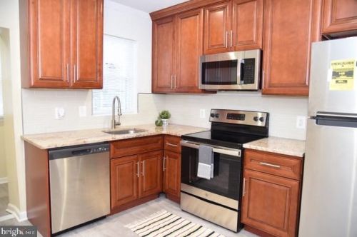 4027 Castor Ave, Philadelphia PA  19124-5337 exterior