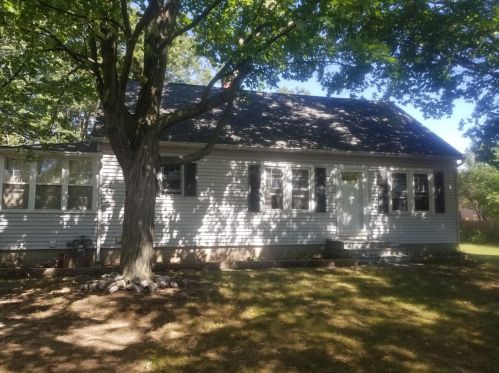 3308 Maple Grove Rd, Meskegon MI 49441-4138 exterior