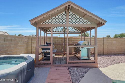 18811 12th Ave, Phoenix AZ  85027-5514 exterior