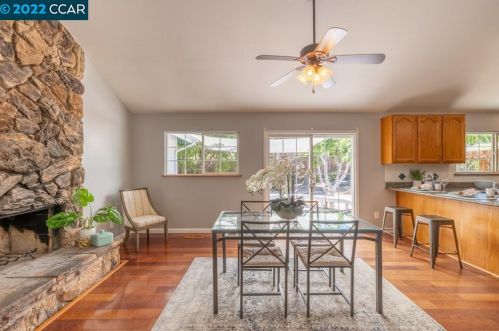 1126 Crowe Pl, Concord CA 94518-1712 exterior