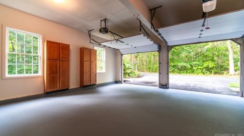 57 Stonehill Dr, Deep River CT 06419-1144 exterior