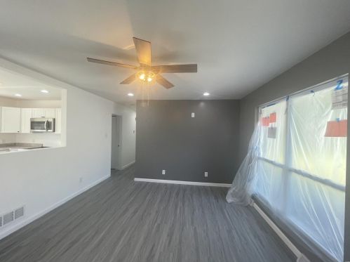 1130 Chambers Rd, Saint Louis MO 63137-1507 exterior