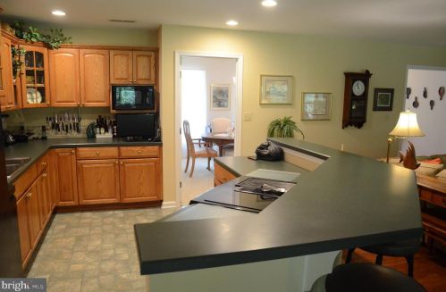 219 Tyler Ave, Saint Michaels MD 21663-2639 exterior