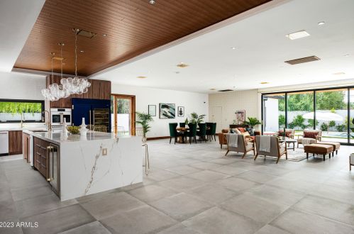 5812 44th Pl, Phoenix AZ  85040-4056 exterior