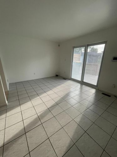 7542 Whitcomb St, Gary IN 46404-2618 exterior