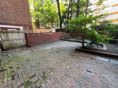 120 Charles St, Boston MA exterior