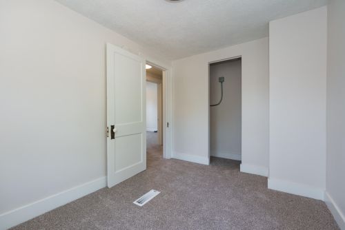 1315 Cork Street Ct, Kalamazoo MI  49001-4651 exterior