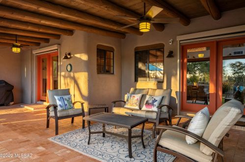 321 Golf Vw Dr, Tucson AZ 85737-9701 exterior