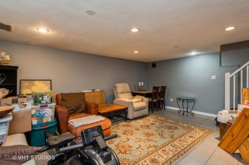 6283 Cicero Ave, Chicago IL 60646-4917 exterior