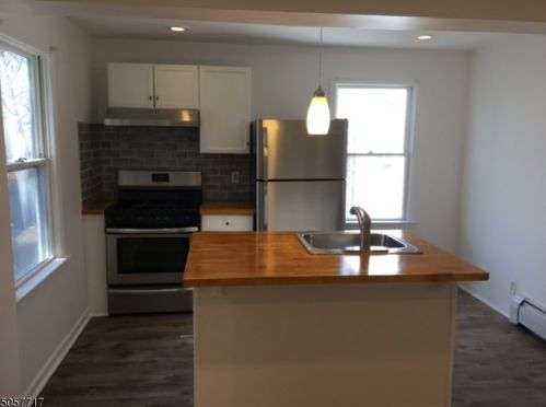 53 Mission St, Montclair NJ  07042-4517 exterior