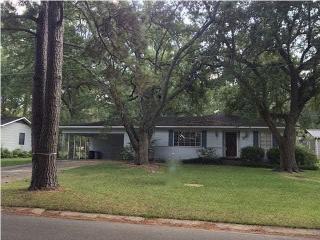 1435 Wilhurst St, Jackson MS  39211-5635 exterior