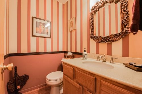 8424 Ashford Rd, Saint Paul MN 55125-8481 exterior