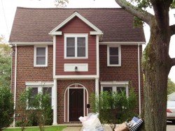 368 Langley Rd, Newton, MA 02459-2353