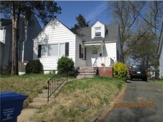 195 Berkley Ct, Iselin NJ  08830-2047 exterior