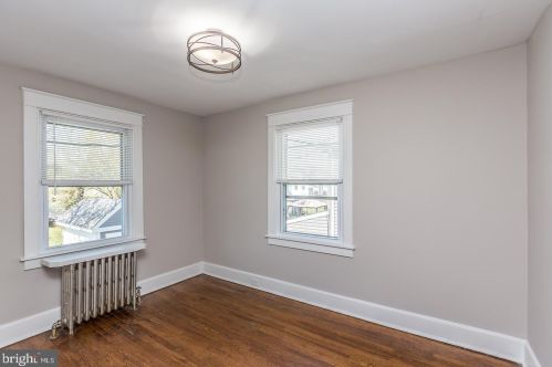 54 Elmwood Ave, Manor PA 19036-2321 exterior