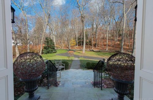 37 Dudley Rd, Wilton CT 06897-3508 exterior