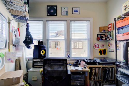 3817 Bernard St, Chicago IL 60618-3230 exterior