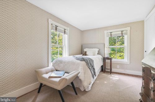 2775 Main St, Trenton NJ 08648-1037 exterior