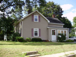 23 Smith Ave, Newton, MA 02465-1543