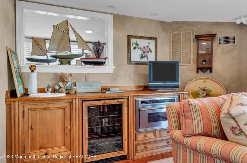 767 Ave, Point Pleasant Beach NJ 08742-5315 exterior