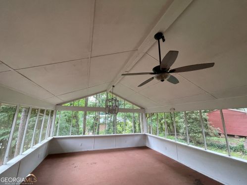 565 Maribee Dr, Tucker GA exterior