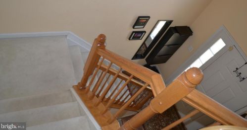 13241 Rolling Plains Ct, Herndon, VA 20171-4535