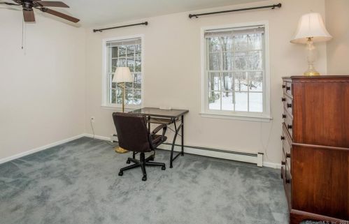 242 Barrack Hl Rd, Ridgefield CT 06877-3006 exterior