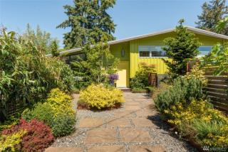 240 182nd St, Seattle, WA 98148-1812