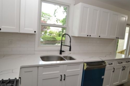 132 Shawnee Trl, Wharton NJ  07885-2934 exterior