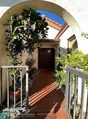 7723 Villa Nova Dr, Boca Raton, FL 33433-1026