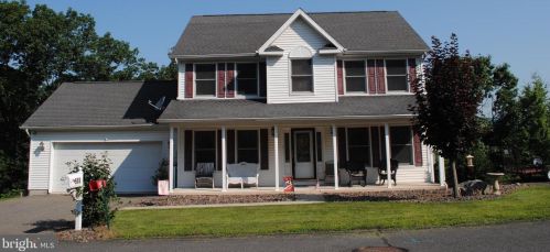 569 Willow St, Primrose, PA 17901-8519